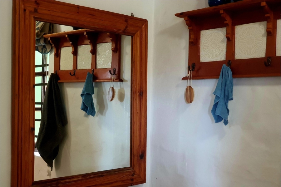 4 Bedroom Property for Sale in Boggomsbaai Western Cape